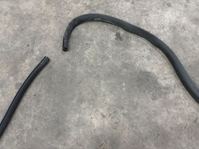 bontott VW TRANSPORTER Bal első Gumikéder