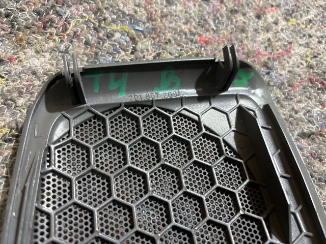 bontott VW TRANSPORTER Bal első Hangszóró Burkolat