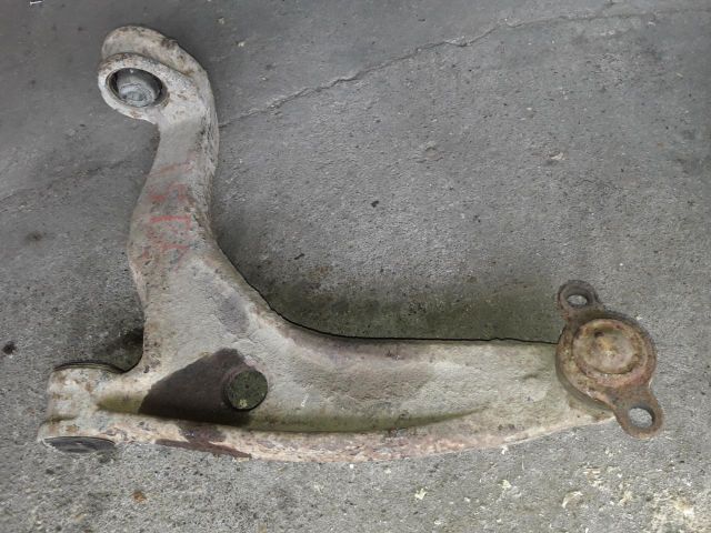 bontott VW TRANSPORTER Bal első Lengőkar