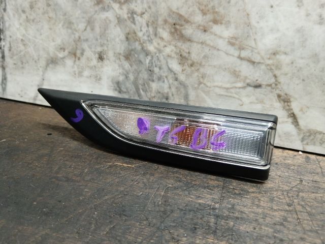 bontott VW TRANSPORTER Bal első Sárvédő Irányjelző