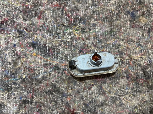 bontott VW TRANSPORTER Bal első Sárvédő Irányjelző