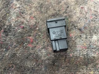 bontott VW TRANSPORTER Bal első Ülésfűtés Kapcsoló