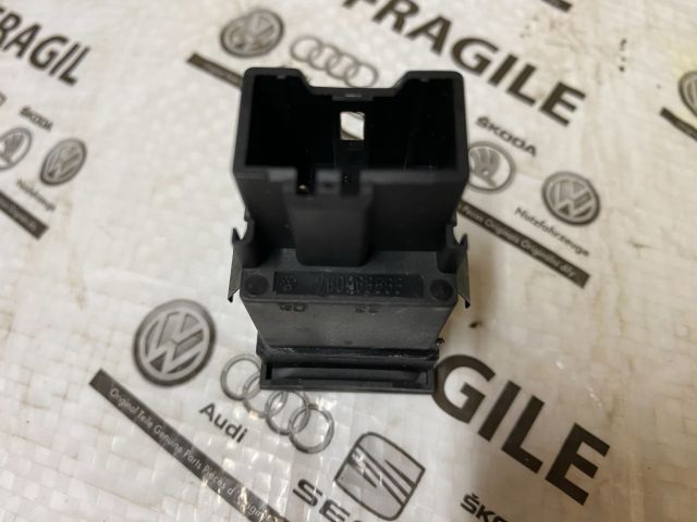 bontott VW TRANSPORTER Bal első Ülésfűtés Kapcsoló