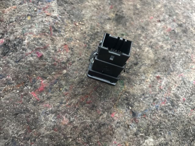 bontott VW TRANSPORTER Bal első Ülésfűtés Kapcsoló