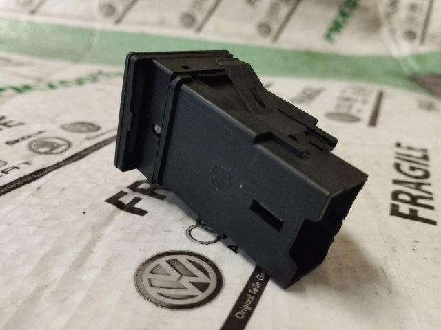 bontott VW TRANSPORTER Bal első Ülésfűtés Kapcsoló