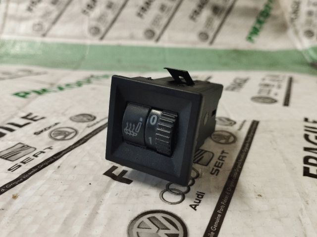 bontott VW TRANSPORTER Bal első Ülésfűtés Kapcsoló