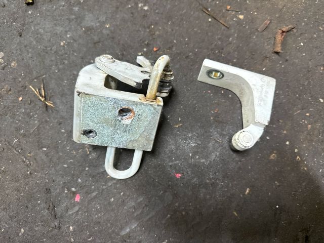 bontott VW TRANSPORTER Bal első Zsanér