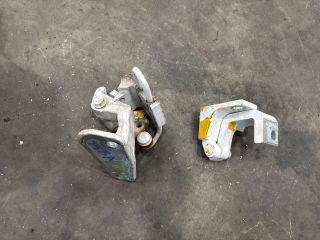 bontott VW TRANSPORTER Bal első Zsanér