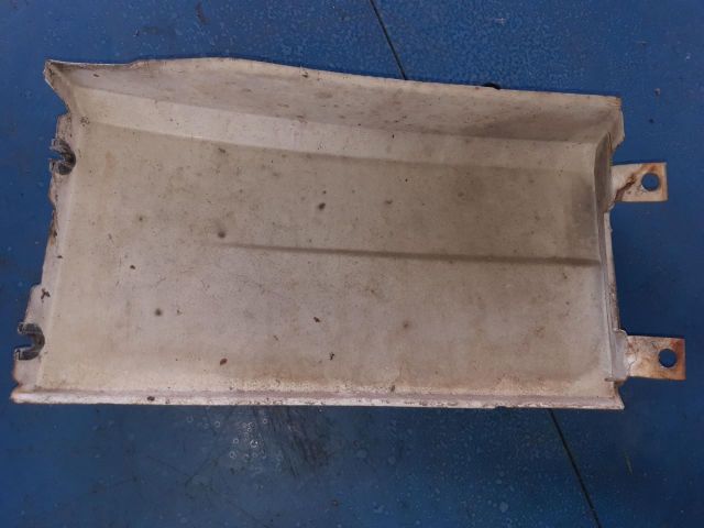 bontott VW TRANSPORTER Bal Fényszóró Bajusz Díszléc