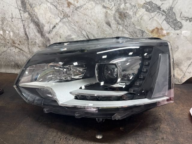 bontott VW TRANSPORTER Bal Fényszóró