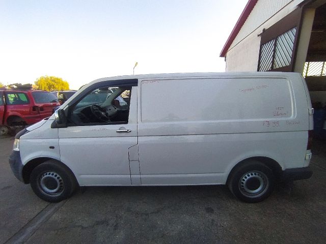 bontott VW TRANSPORTER Bal Fényszóró