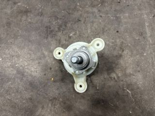 bontott VW TRANSPORTER Bal hátsó Ablakemelő Szerkezet (Mechanikus)