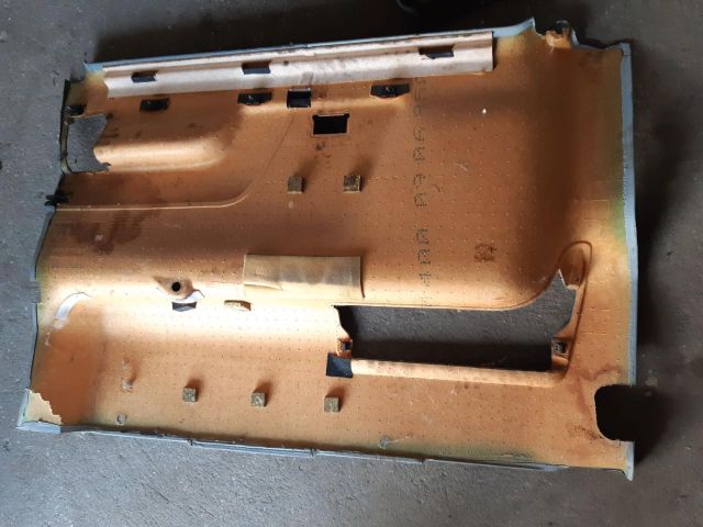 bontott VW TRANSPORTER Bal hátsó Ajtó Kárpit