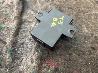 bontott VW TRANSPORTER Bal hátsó Ajtó Vezérlőegység