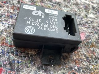 bontott VW TRANSPORTER Bal hátsó Ajtó Vezérlőegység