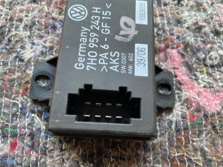 bontott VW TRANSPORTER Bal hátsó Ajtó Vezérlőegység