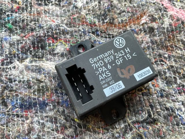 bontott VW TRANSPORTER Bal hátsó Ajtó Vezérlőegység