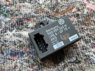 bontott VW TRANSPORTER Bal hátsó Ajtó Vezérlőegység