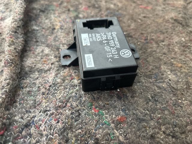 bontott VW TRANSPORTER Bal hátsó Ajtó Vezérlőegység