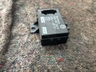 bontott VW TRANSPORTER Bal hátsó Ajtó Vezérlőegység