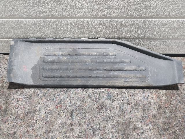 bontott VW TRANSPORTER Bal hátsó Belső Küszöb Burkolat