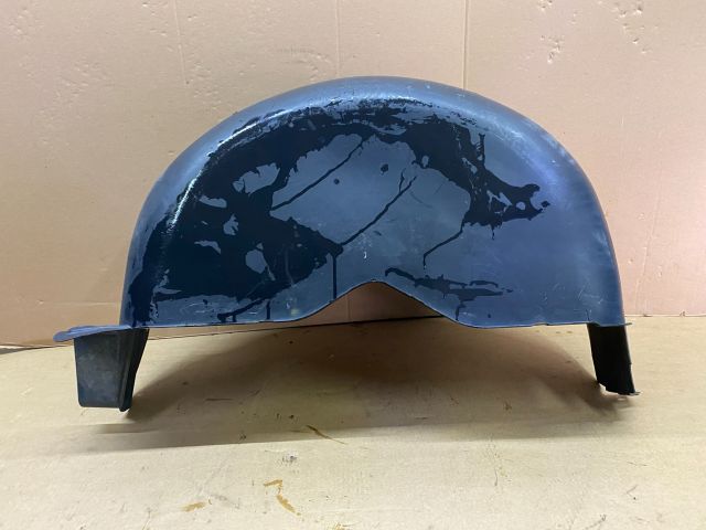 bontott VW TRANSPORTER Bal hátsó Dobbetét (Kerékjárati, Műanyag)