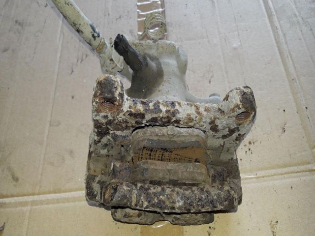 bontott VW TRANSPORTER Bal hátsó Féknyereg Munkahengerrel