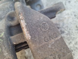 bontott VW TRANSPORTER Bal hátsó Féknyereg Munkahengerrel