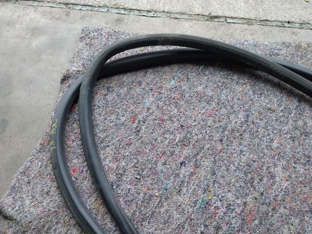 bontott VW TRANSPORTER Bal hátsó Gumikéder