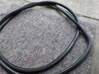 bontott VW TRANSPORTER Bal hátsó Gumikéder