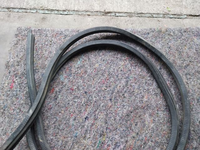 bontott VW TRANSPORTER Bal hátsó Gumikéder