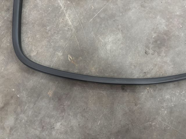 bontott VW TRANSPORTER Bal hátsó Gumikéder