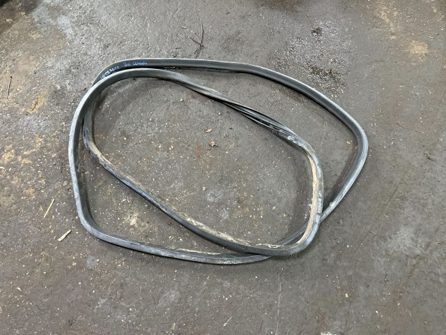 bontott VW TRANSPORTER Bal hátsó Gumikéder