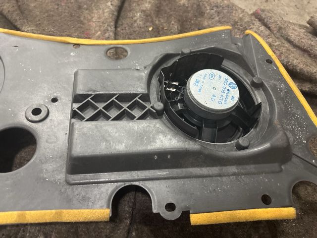 bontott VW TRANSPORTER Bal hátsó Hangszóró