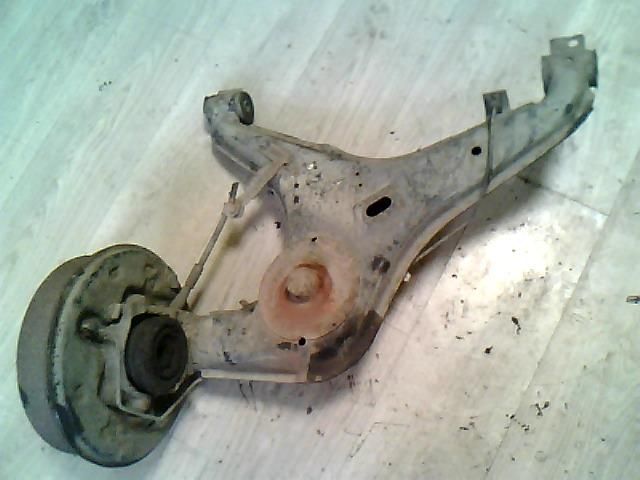 bontott VW TRANSPORTER Bal hátsó Hátsó Keresztlengőkar