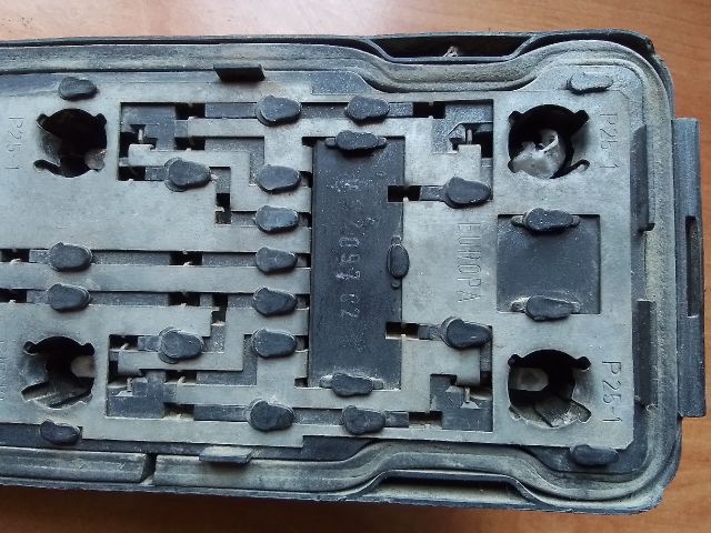 bontott VW TRANSPORTER Bal Hátsó Lámpa Foglalat