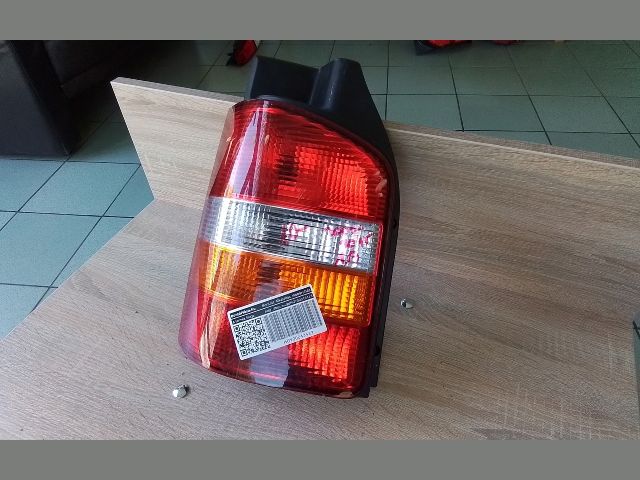 bontott VW TRANSPORTER Bal Hátsó Lámpa