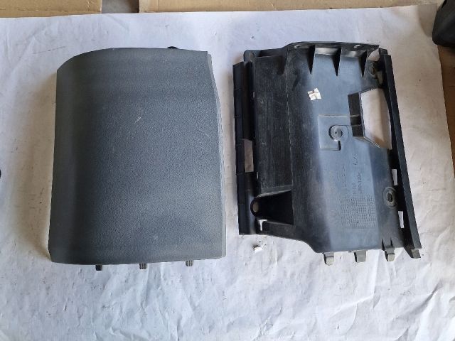 bontott VW TRANSPORTER Bal hátsó Lökhárító Sarok (Műanyag)