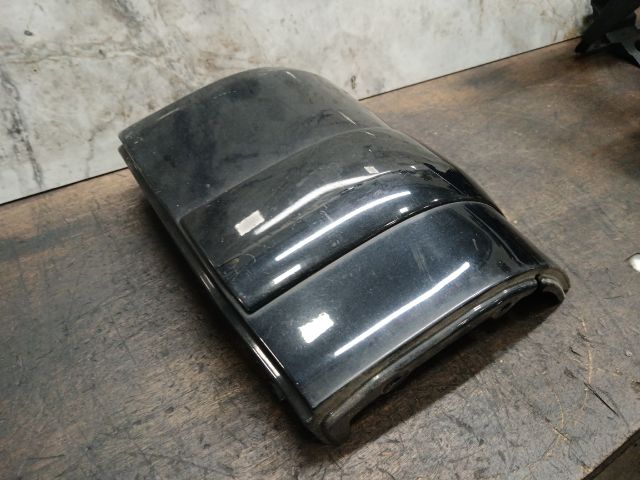 bontott VW TRANSPORTER Bal hátsó Lökhárító Sarok (Műanyag)