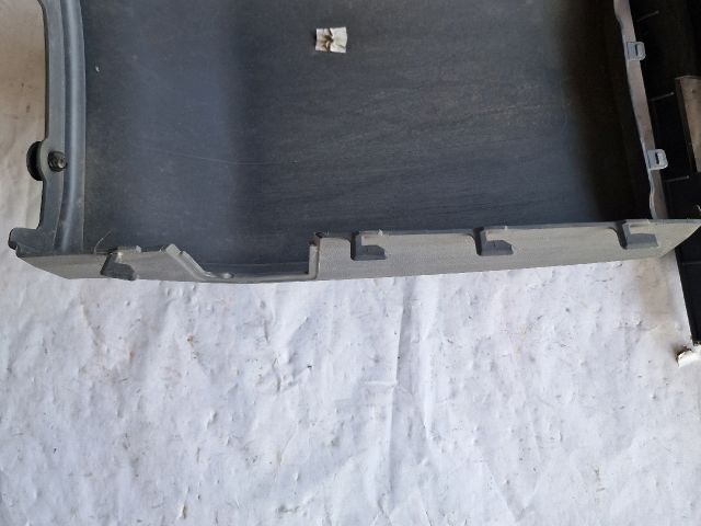 bontott VW TRANSPORTER Bal hátsó Lökhárító Sarok (Műanyag)