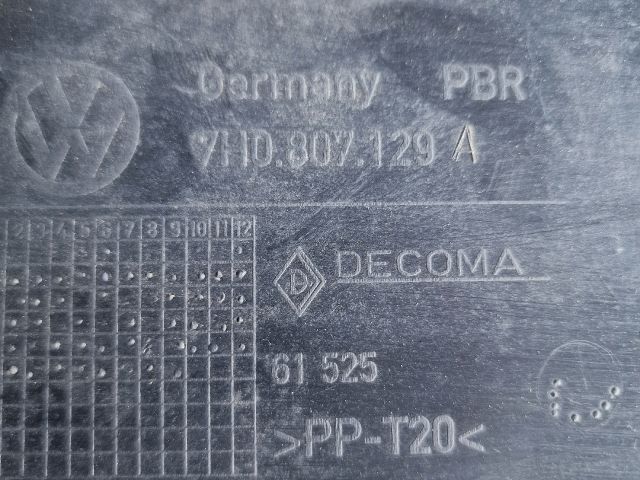 bontott VW TRANSPORTER Bal hátsó Lökhárító Sarok (Műanyag)