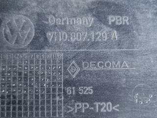 bontott VW TRANSPORTER Bal hátsó Lökhárító Sarok (Műanyag)