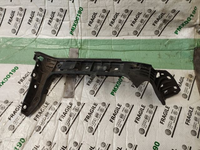 bontott VW TRANSPORTER Bal hátsó Oldal Lökhárító Tartó (Műanyag)