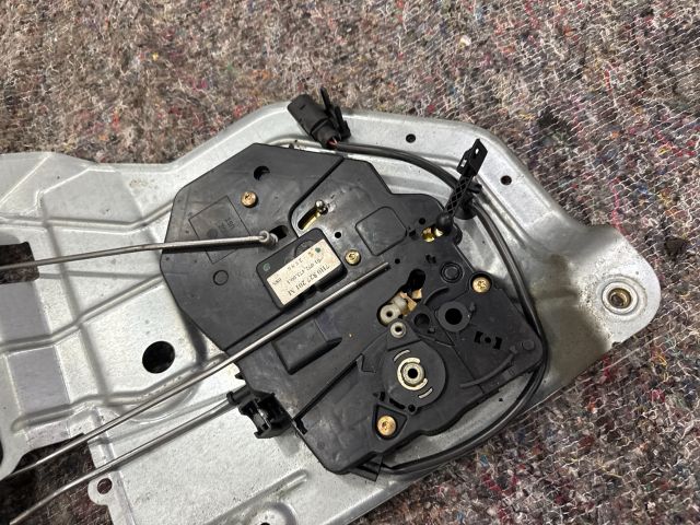 bontott VW TRANSPORTER Bal hátsó Tolóajtó Ajtónyitó Szerkezet