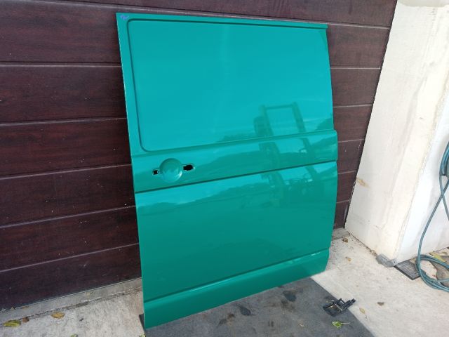 bontott VW TRANSPORTER Bal Tolóajtó (Részeivel)