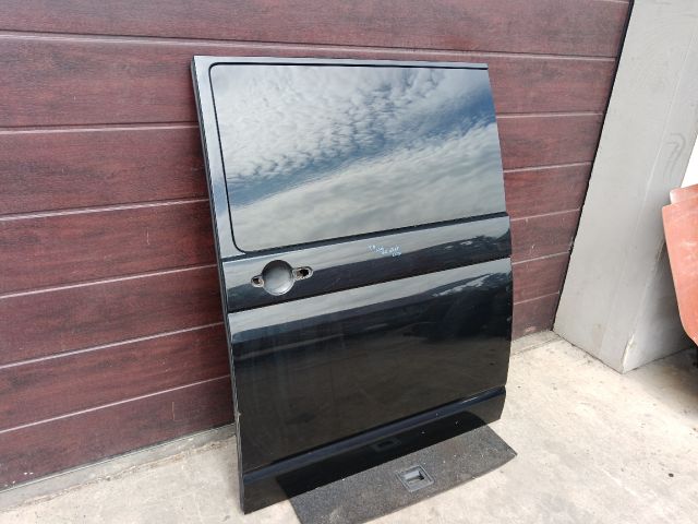 bontott VW TRANSPORTER Bal Tolóajtó (Részeivel)