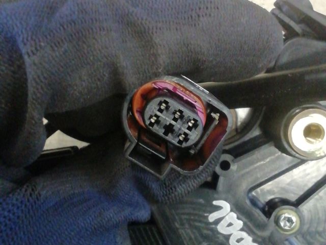 bontott VW TRANSPORTER Bal Tolóajtó Zárszerkezet