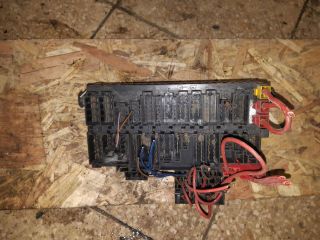 bontott VW TRANSPORTER Biztosítéktábla Motortér