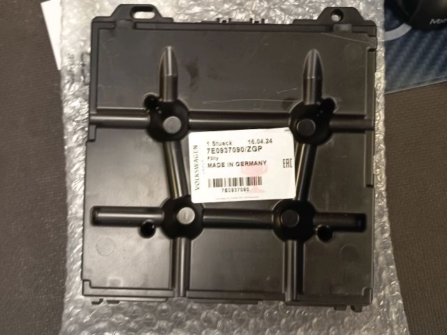 bontott VW TRANSPORTER Biztosítéktábla Utastér