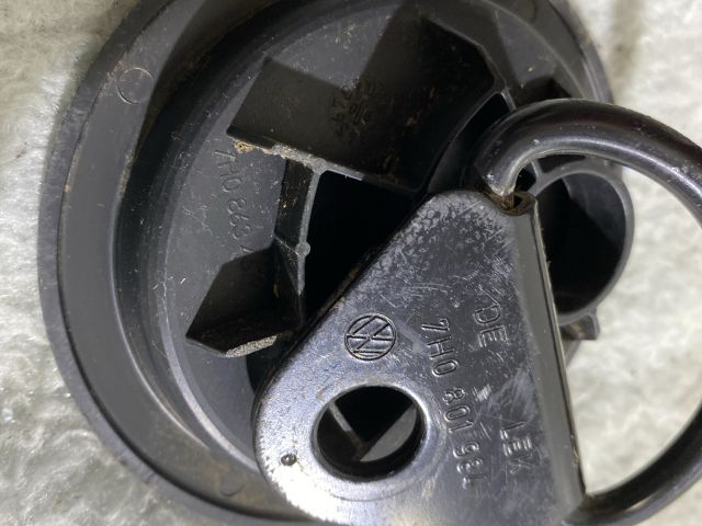 bontott VW TRANSPORTER Csomagrögzítő